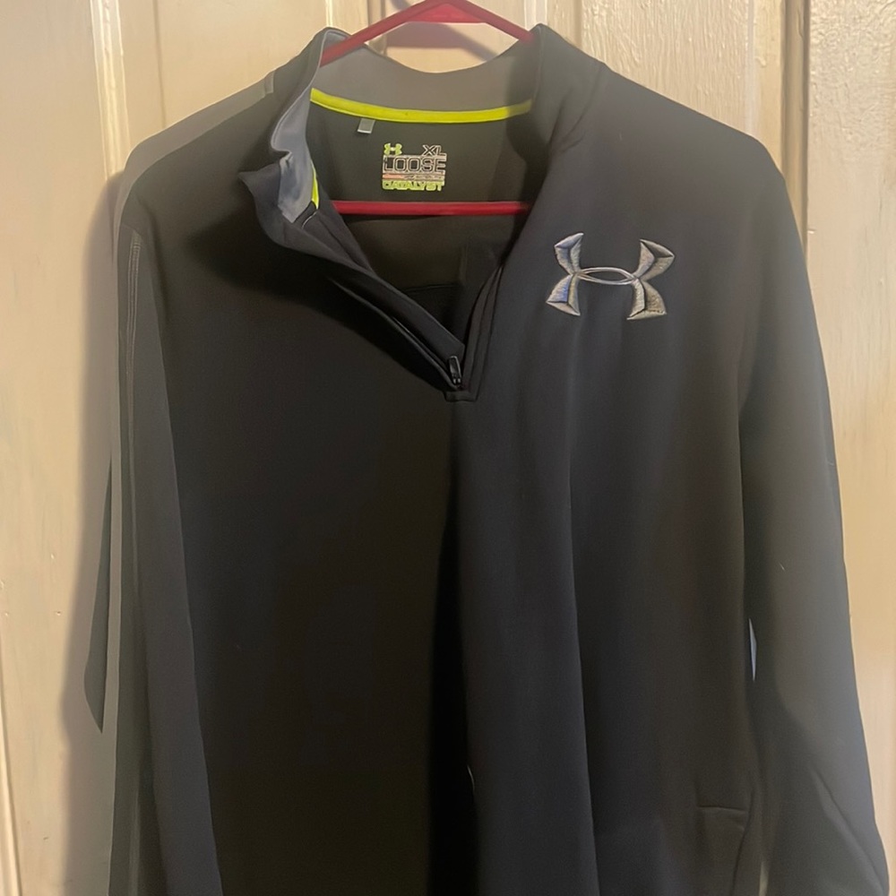 Black underarmour sweater